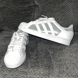 Adidas superstars shoes cloud white 5.5 size 8